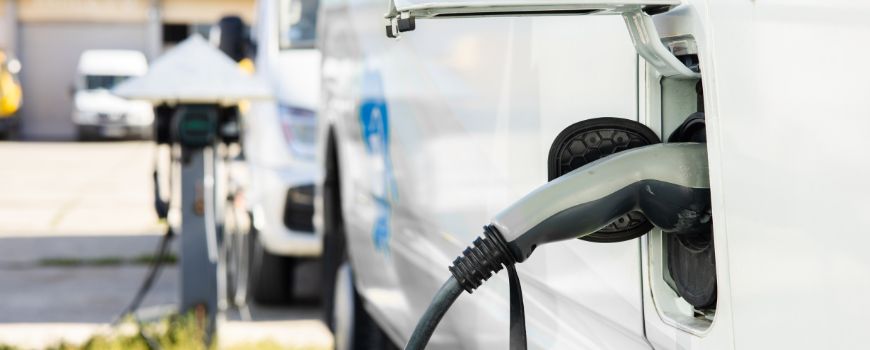 Electric Vans Eligible for the UK Government’s Plug-In Grant Incentive