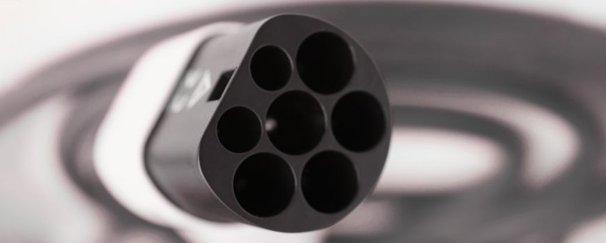 Common EV Charging Cable Mistakes Drivers Make (And How to Avoid Them)